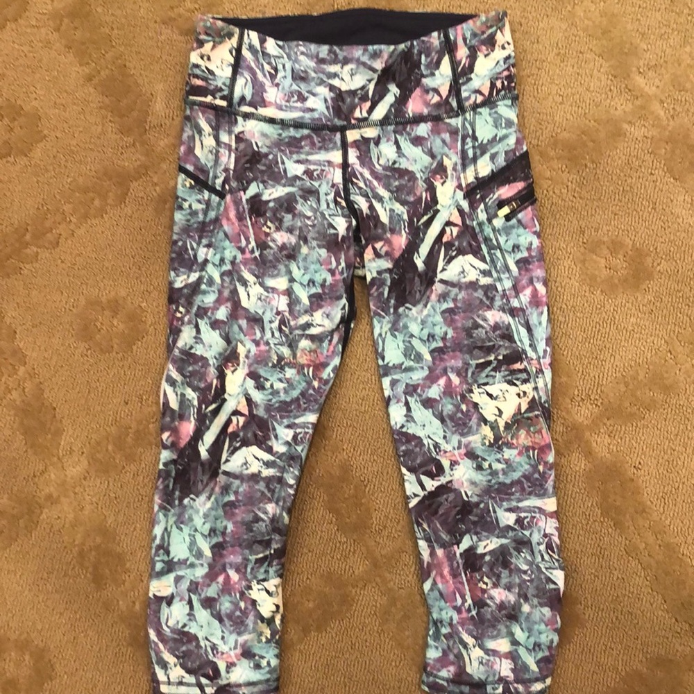 Lululemon capris